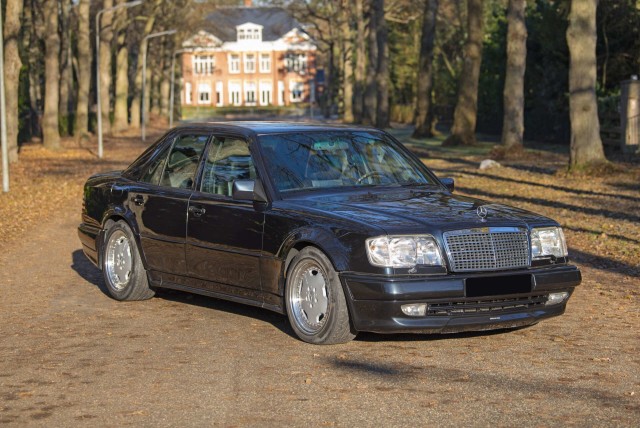W126 и немного тюнинга. Красивых автофото пост. PS. И W124