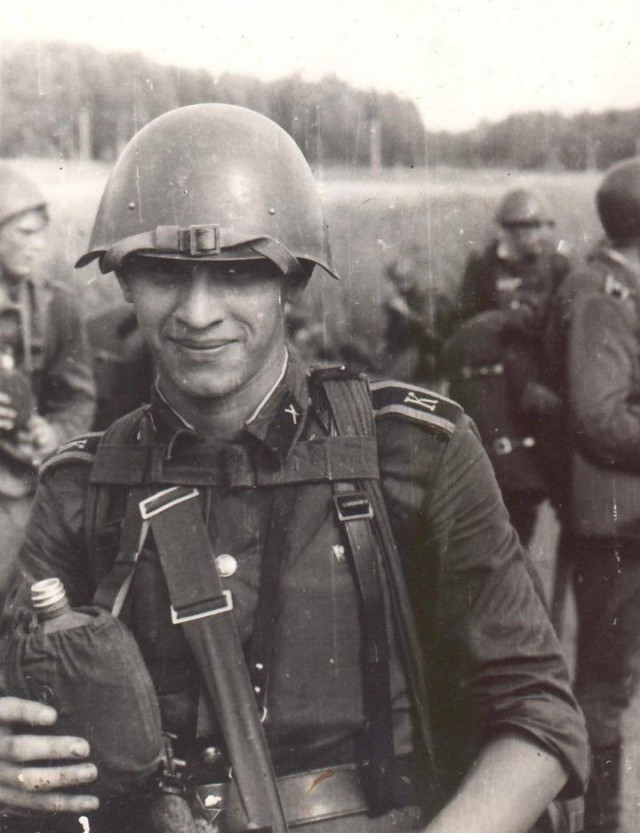 80 лет назад. Возвращение погон