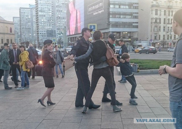В Москве полиция задержала читавшего стихи ребенка