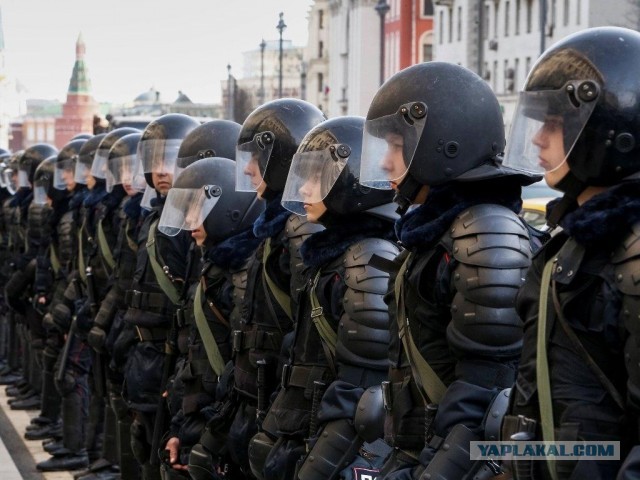 Чиновники лишили компенсации девятилетнего сироту: мама-врач умерла от коронавируса, а ему, оказывается, выплата не положена.