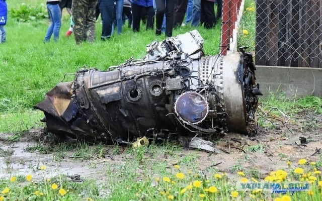 В Белоруссии на жилой дом упал самолёт