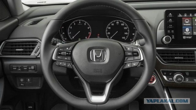 Бюджетный седан Chevrolet Cobalt узбекской сборки вернулся в Россию