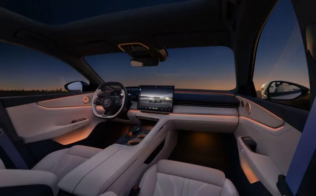 Zeekr представила обновленный электромобиль 001