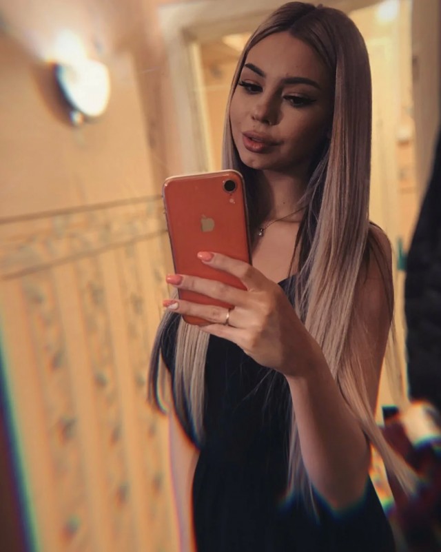 Девушки сами себя 4
