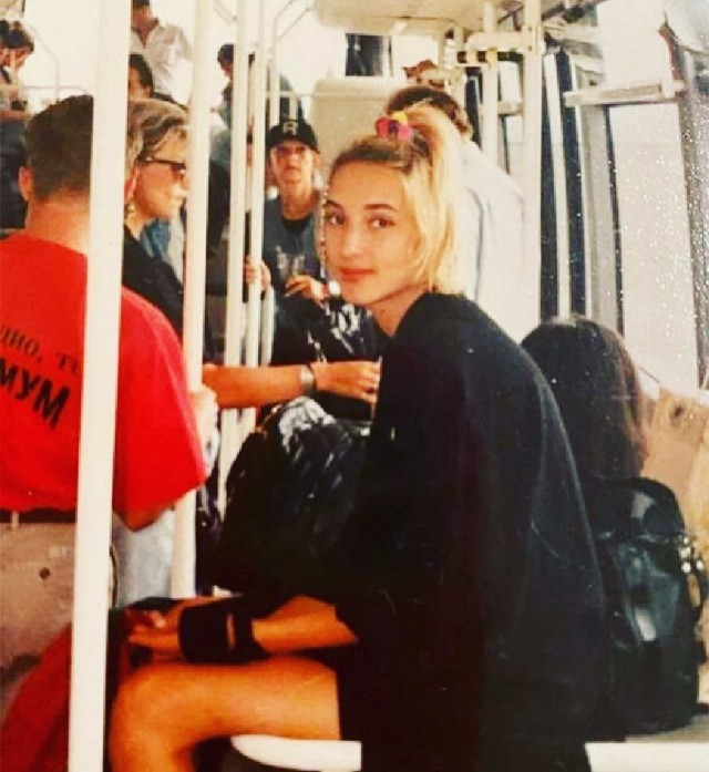 Девчата из 90-х и 00-х