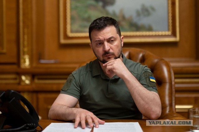 Зеленский: Украинские беспилотники могут прилететь на парад 9 мая в Москве