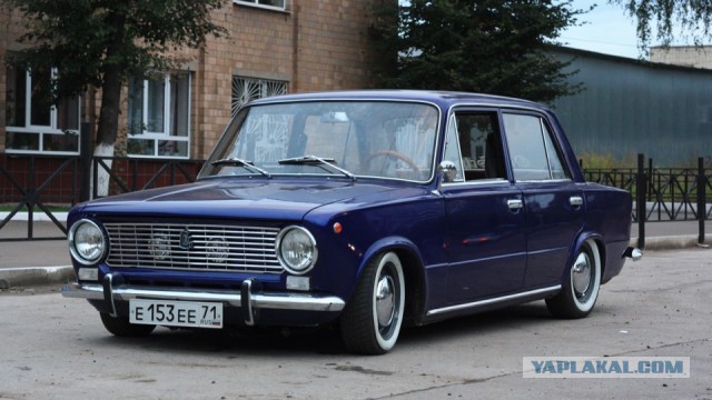 Автомобилист продает тюнингованную «копейку»