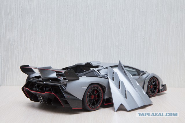 Lamborghini в масштабе 1:18
