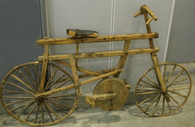 Друзья! я продал права на свою песню, и купил младшему велосипед!