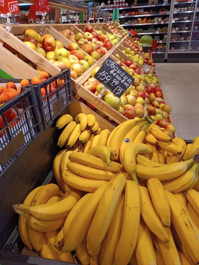 «Продукты официально подорожали на 12%, а реально — на 30». Россияне ждут аномального роста цен и экономят на еде