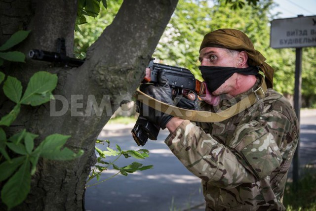 Начался обстрел аэродрома и окрестностей в Донецке