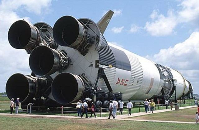 NASA показала «самую мощную ракету из когда-либо построенных». Ее отправят на Луну