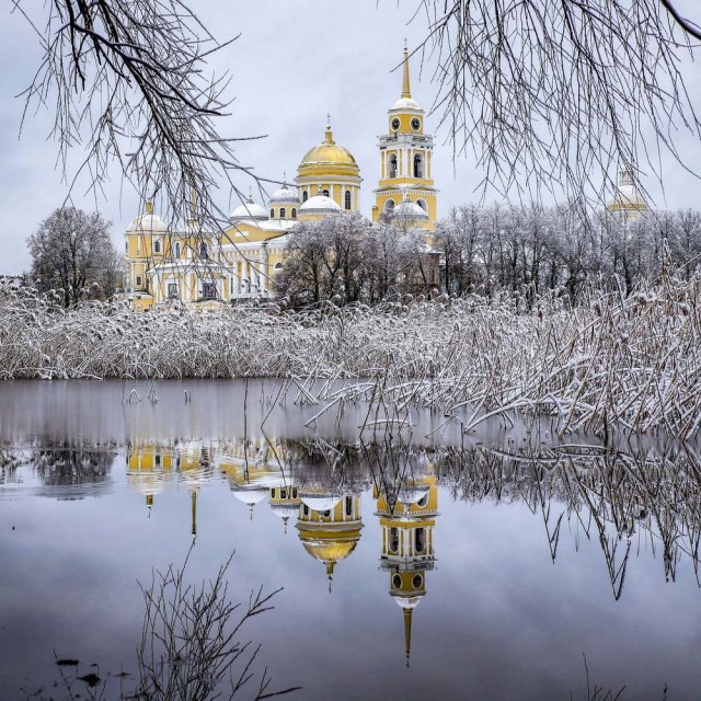 Тишина и холод в деревне