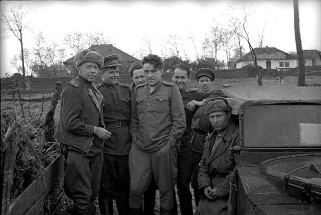 Черно-белые документы войны