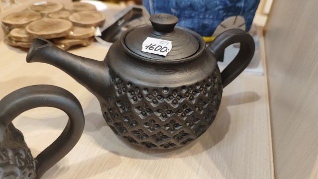 Как вручную делают китайский чайник