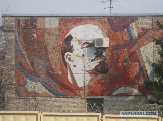 Ленин во Владивостоке свеж, молод и красавчик!