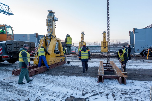 Транспортировка корпуса ядерного реактора через Великий Новгород