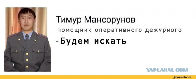 На улицах Петербурга проходят съёмки фильма: по сюжету на актрису нападает мужчина с ножом и отбирает сумку.