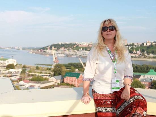 С места гибели Славиной убрали все цветы и свечи: