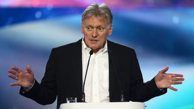 Песков назвал ложью сообщения Запада, что Пригожин был убит якобы "по заданию Кремля"