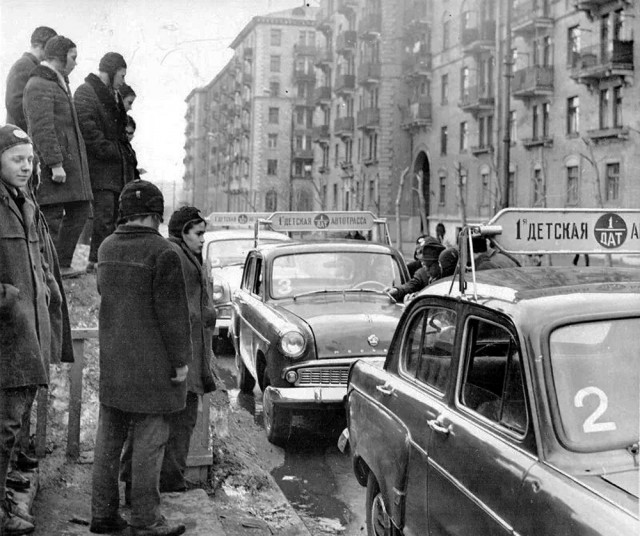 Москва и москвичи. Двадцатый век. 04.04.24