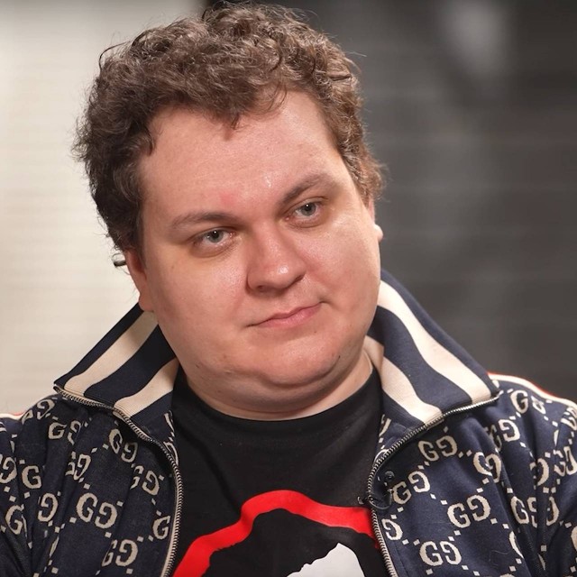 Конституционный суд разрешил наказывать за экстремистскую символику, которую разместили до её запрета.