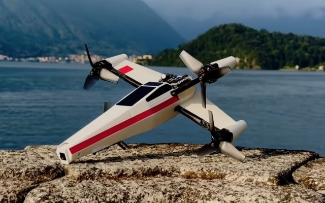 Инженер-самоучка создал на 3D-принтере дрон X-wing со скоростью до 216 км/ч 