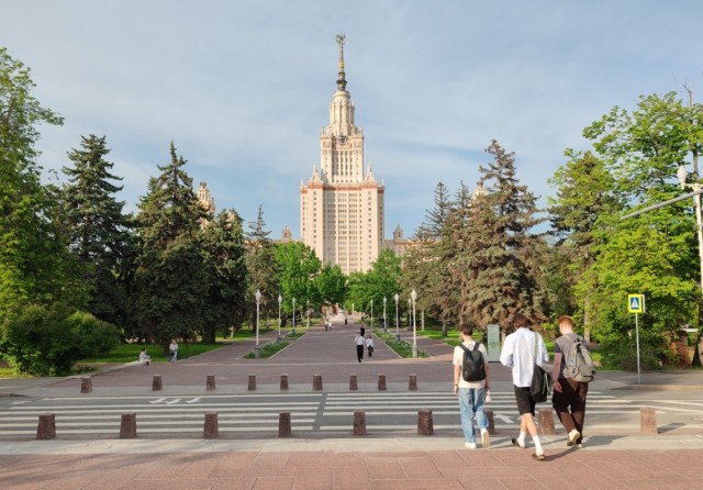Про Москву