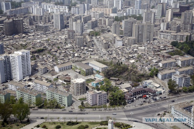 Контрабандные фотографии из Северной Кореи: Ким Чен Ын не одобряет!