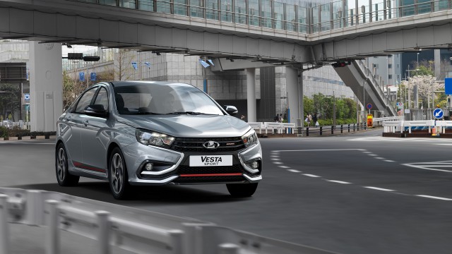 LADA Vesta Sport. АвтоВАЗ впервые поднял стоимость автомобиля Lada выше 1 млн руб. Cтарт продаж - 31 января 2019 года