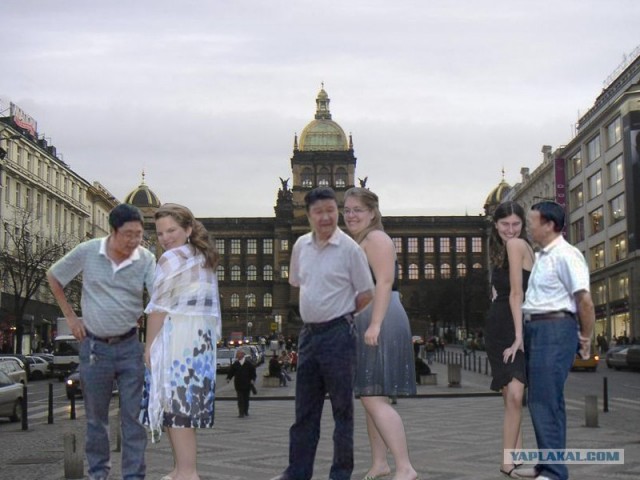 Китайская пропаганда: "...и никакого фотошопа!"
