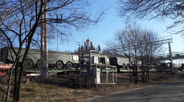 Иностранные СМИ : Россия стягивает вооружение к границе Финляндии