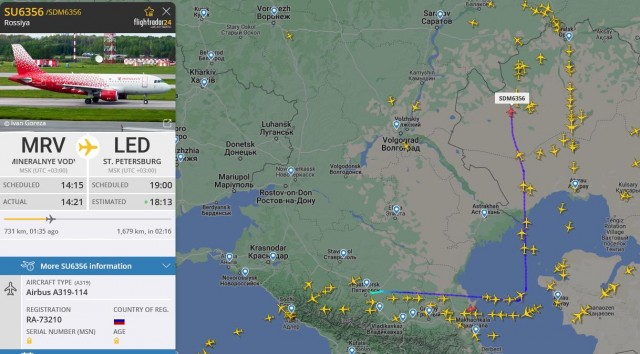 Boeing 737 авиакомпании Utair рейсом Грозный - Москва подал сигнал бедствия над Каспийским морем