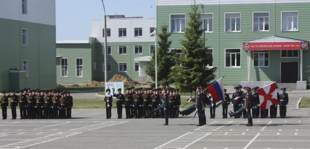 Даже стрелять не обучали