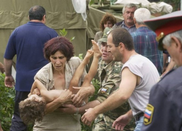 1 сентября 2004 года. Беслан. Помним