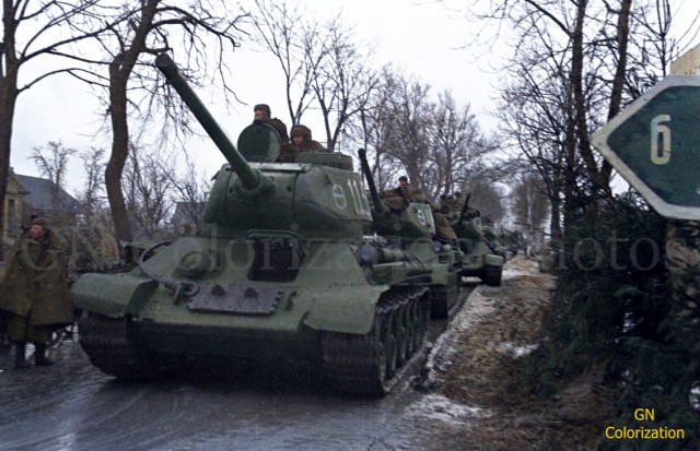 Цветные фотографии бронетехники времён Второй мировой войны