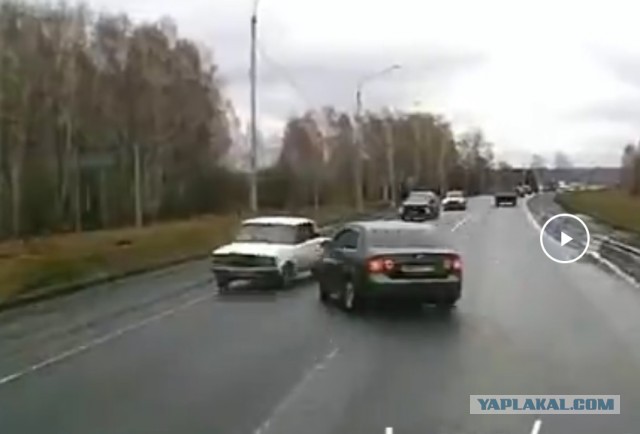 Мы тут разных обочечников видали, но этот просто конченый...