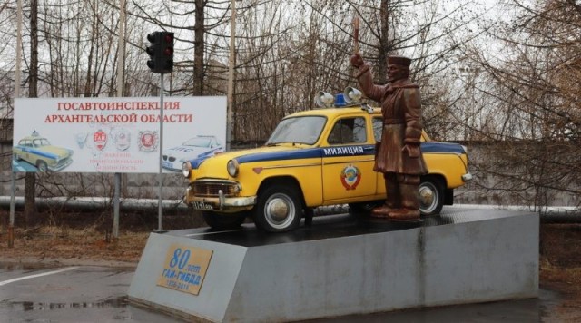 Принять вправо и остановиться: милицейские автомобили в СССР