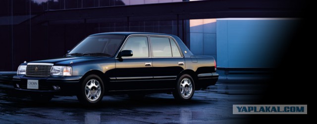 Toyota показала обновленную Camry