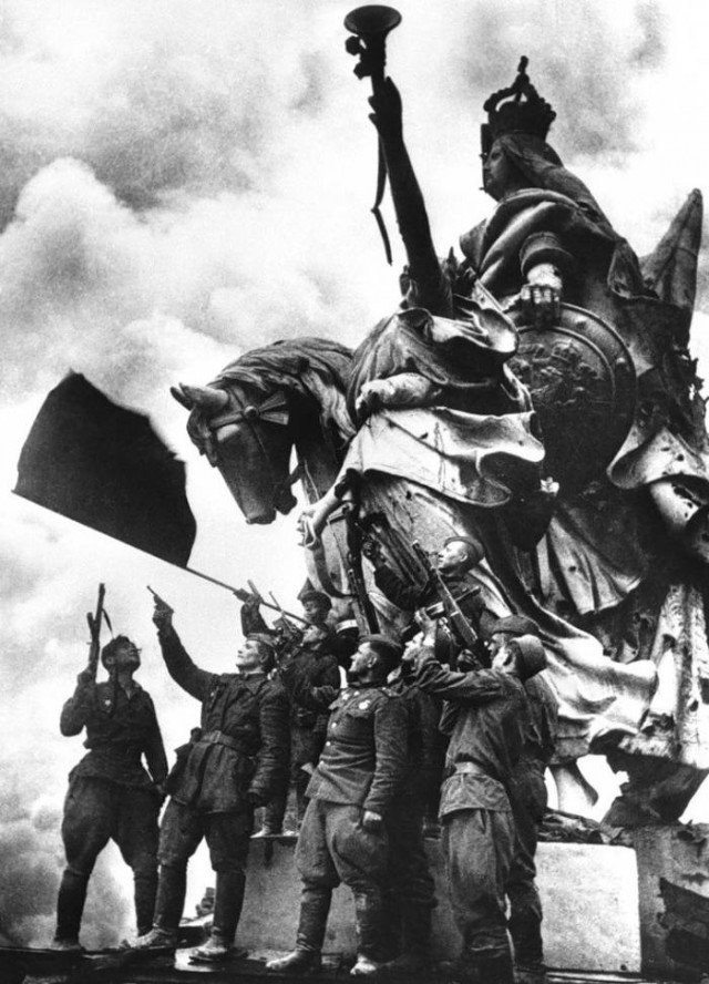 Фотографии военных лет