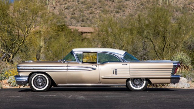 1954 Kaiser Darrin 161. Автопятница №40