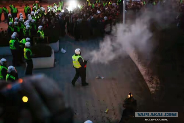 Свидетель протестов против переноса памятника советским воинам вспоминает те дни