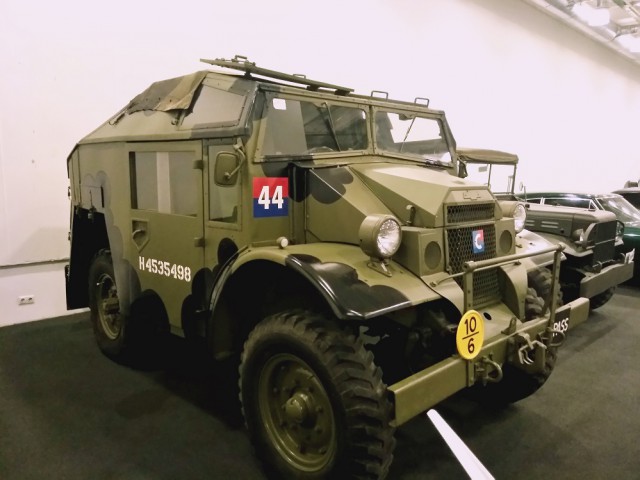 Про выставку редких и антикварных автомобилей