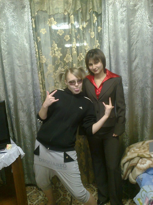 Давай я тебя ещё вот в этой позе сфоткаю