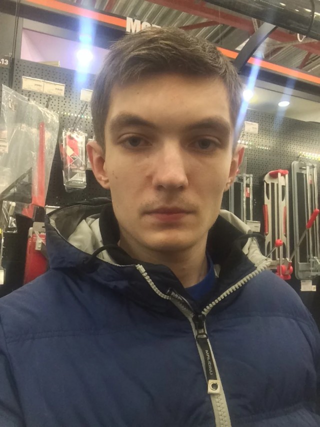 Как я пытался устроиться на работу в "Эльдорадо". Но проработал 2 часа и убежал