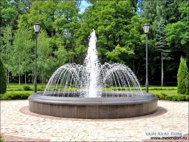 Замок Майндорф (29 фото)
