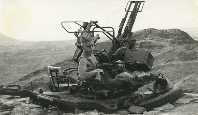 Фотографии связанных с историей Красной и Советской Армии.
