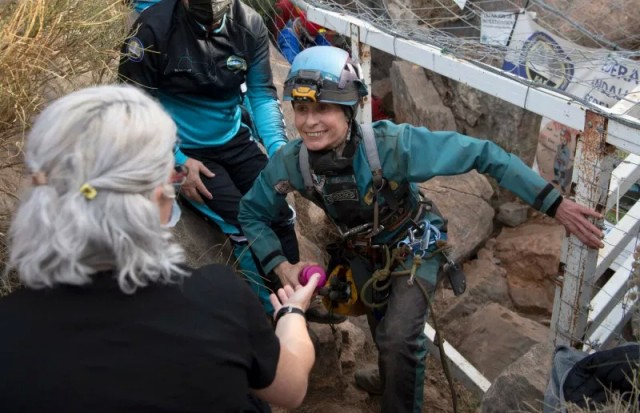 Испанка провела 500 дней в пещере на глубине 70 метров и установила мировой рекорд "одиночества"