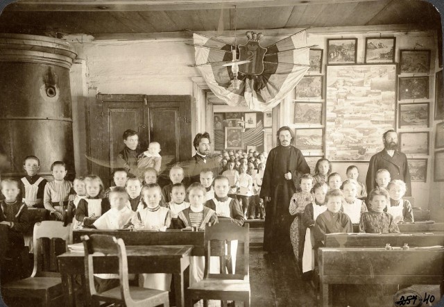 Сибирское казачье войско 1909г. Лица. Виды