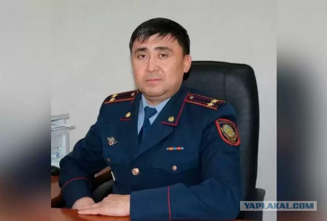 Внук начальника ГАИ Павлодарской области идёт в первый класс